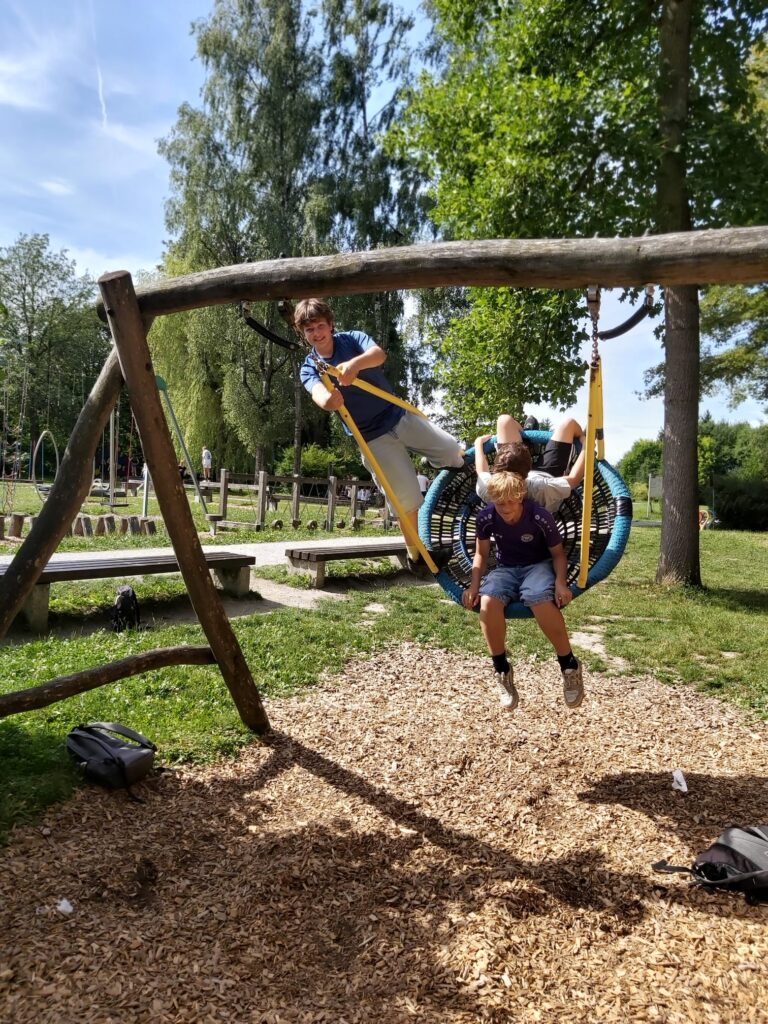 Klasse 3d im Motorikpark